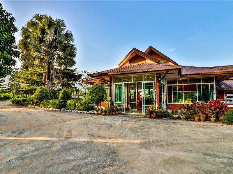 Oyo 416 Golden Nakara Resort Maesai Mae Sai Extérieur photo
