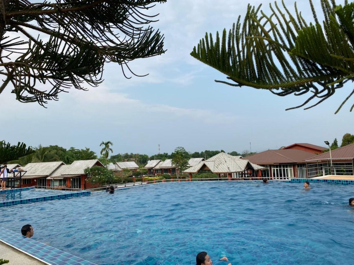 Oyo 416 Golden Nakara Resort Maesai Mae Sai Extérieur photo